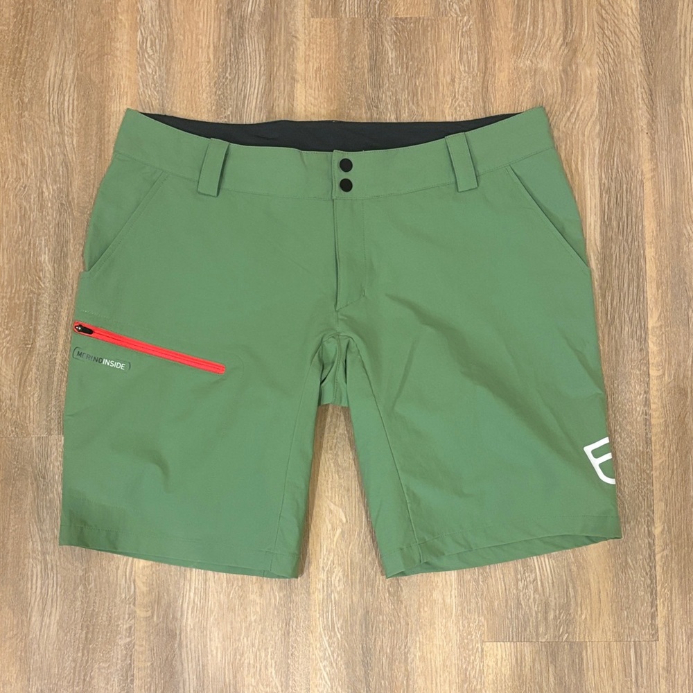 Women’s Large Ortovox Sheild Zermpermo Shorts